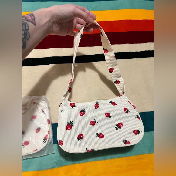 unbranded Handbags - Strawberry Print Corduroy Shoulder Bag 🍓NWOT🍓